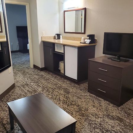 Best Western Fort Wayne Inn & Suites North Экстерьер фото